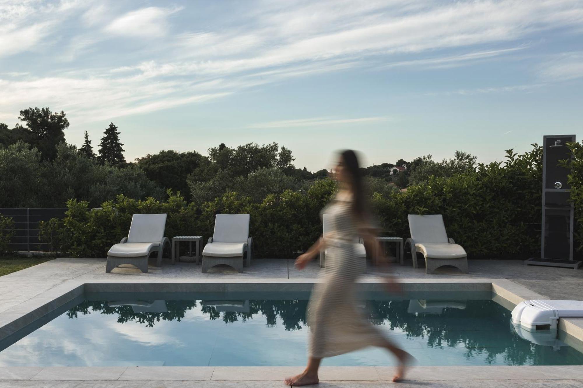 Binios Villa - Private Pool, Walking Distance From The Beach Vasilikí エクステリア 写真